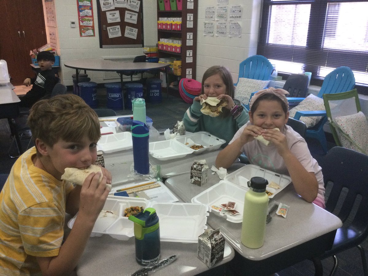 PickElementary's tweet photo. Our students are giving a thumbs up to today’s Taste of the World meal - food from Mexico! https://t.co/9rSLlzXcLm
