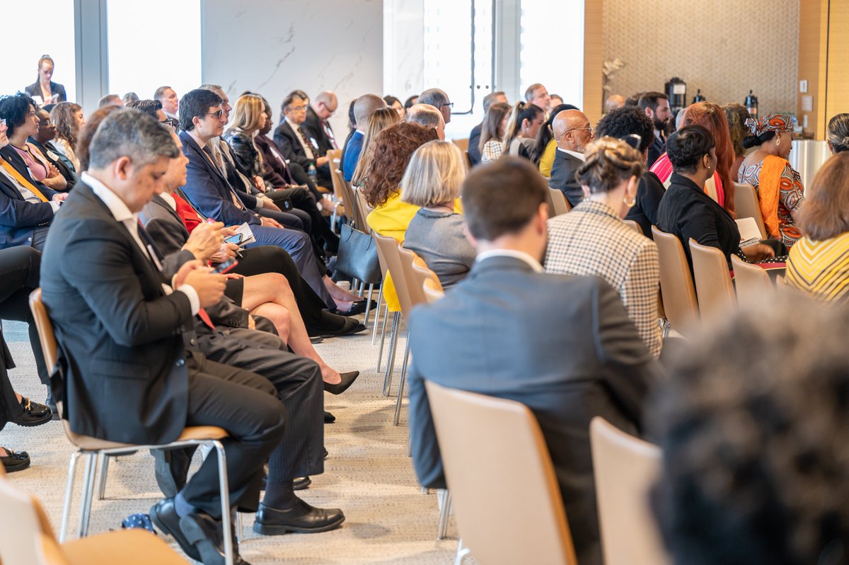 ATLIntlAffairs's tweet photo. Our office, @TrumanCenter &amp; @atlchamber hosted city leaders, nonprofits, academia, businesses, Consular Corps, economic development agencies &amp; civic organizations for #CityDiplomacy discussions on Atlanta's expanding global footprint &amp; our role in shaping American foreign policy. https://t.co/JL9L5m5DS0