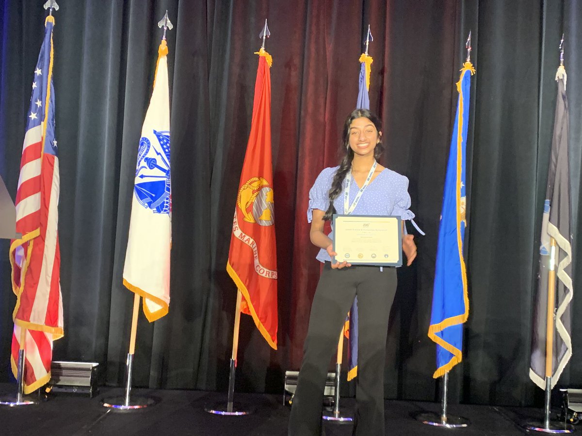 sirihaasa's tweet photo. Thank you @Go_JSHS  for an amazing time at nationals! I was honored to win 3rd in medicine in health for my research. Everyone I met was truly astounding and the Illinois delegation rocks! #NJSHS23 https://t.co/0KHcc1hU1g
