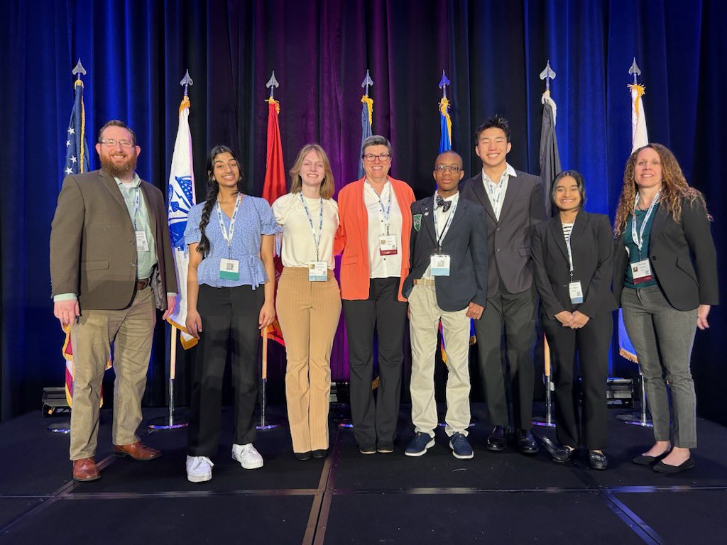 sirihaasa's tweet photo. Thank you @Go_JSHS  for an amazing time at nationals! I was honored to win 3rd in medicine in health for my research. Everyone I met was truly astounding and the Illinois delegation rocks! #NJSHS23 https://t.co/0KHcc1hU1g
