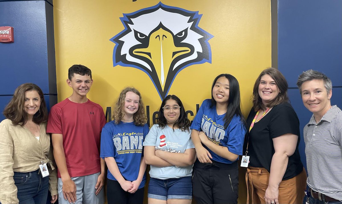 CRMS will be sending two groups to compete at NATIONAL History Day:
~Abigail Xu
~Cora Harper, Vinisha Gandhi &amp; Sean Paz
These students will go on to compete at in Washington, DC in June!
#StrongerTogether 💙🦅💛
<a href="/SarahDCoffee/">Sarah Coffee</a> <a href="/eavesattheridge/">Miriam Eaves</a> <a href="/AliMiller33/">Ali Miller</a>