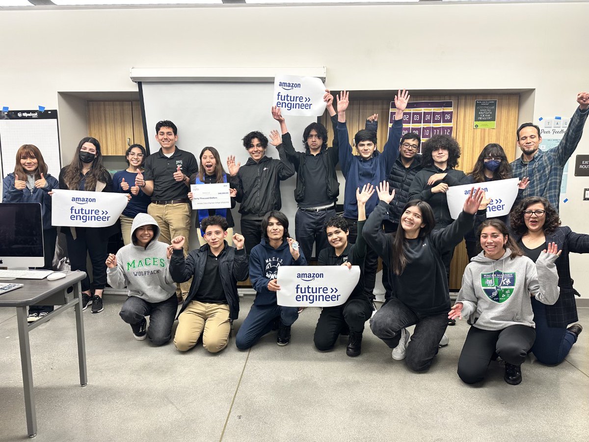 csiseverywhere's tweet photo. Join me in congratulating Alanis on being named a recipient of the 2023 Amazon Future Engineer 40K scholarship. 🎉🎉🎉 We are bursting with pride!
Thank you, @amazon @AmazonNews
@MACESmagnet @LASchoolsEast @LASchools @csteachersorg #CSEquity #csiseverywhere https://t.co/y0S9I0IqK7