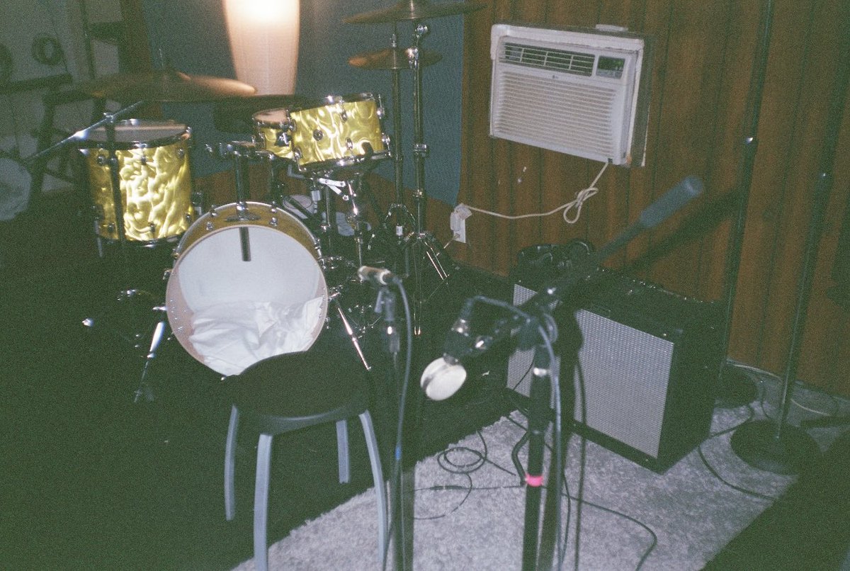 saferdead's tweet photo. Working on new tunes. https://t.co/ie1iH49y6m