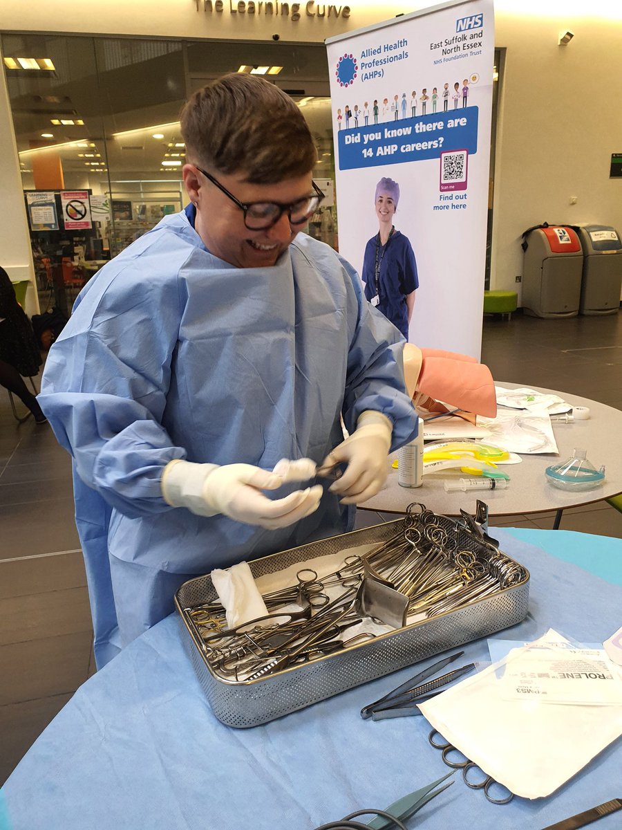 ESNEFTClinicEd's tweet image. It's been a day of supporting at @suffolknewcoll with our PEFs facilitating the induction for BTEC FE in health in the day. This eve @RomillyOD_P &amp;amp; @katiesherwood88 are singing about the #ODP profession  #studentodp @esneft_talent @UEA_Health @judostan @LCunnell