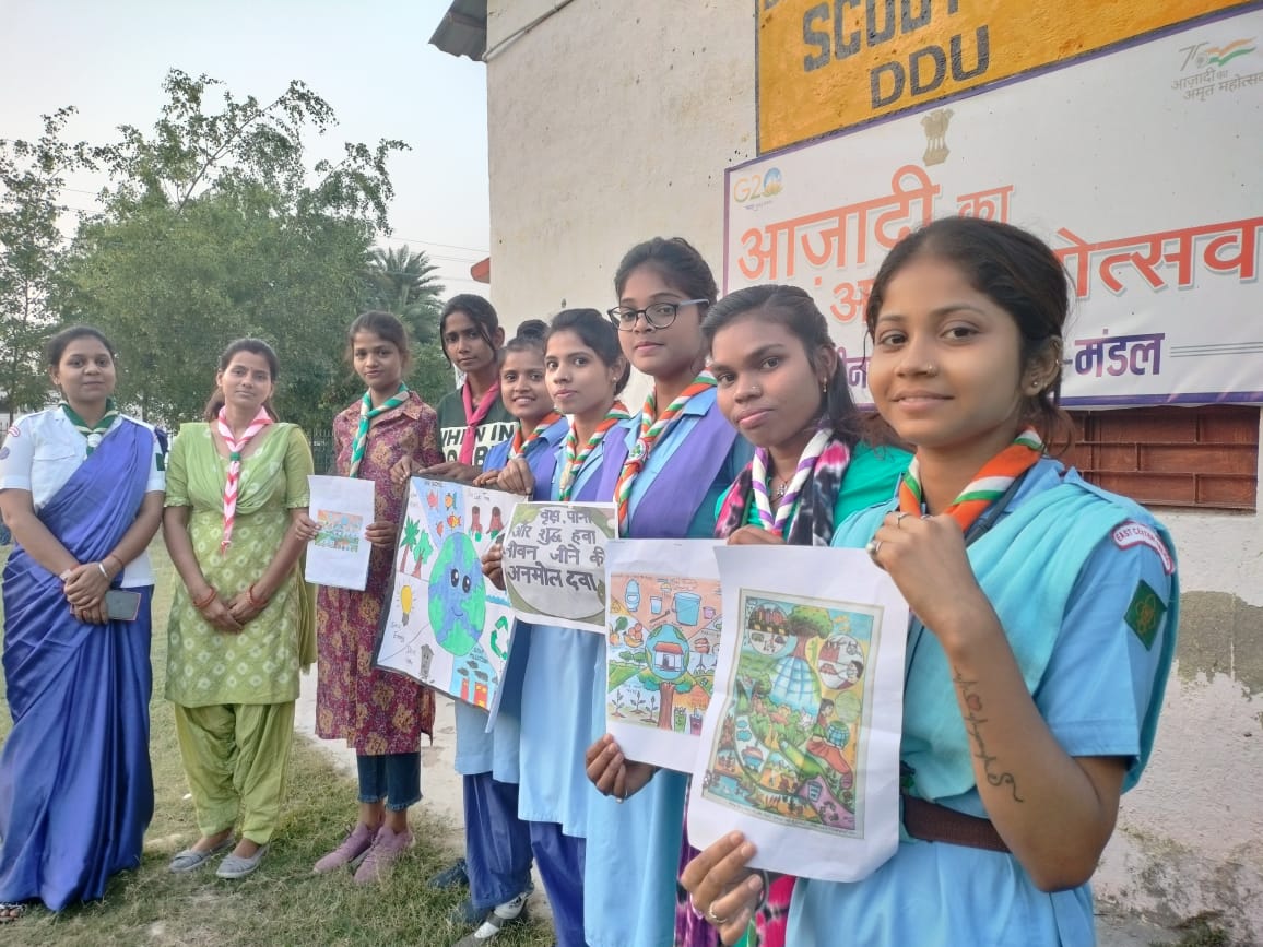 bsgnhq's tweet photo. *ईस्ट सेंट्रल रेलवे भारत स्काउट एंड गाइड जिला संघ डीडीयू  के लायंस ओपन ग्रुप(गाईड विंग)* द्वारा 17/04/23 को स्काउट डेन पर आजादी के अमृत महोत्सव ��े अंतर्गत *Lifestyle for the Environment*  पर आधारित कार्यक्रम का आयोजन किया गया। https://t.co/TyZoVLAtsO