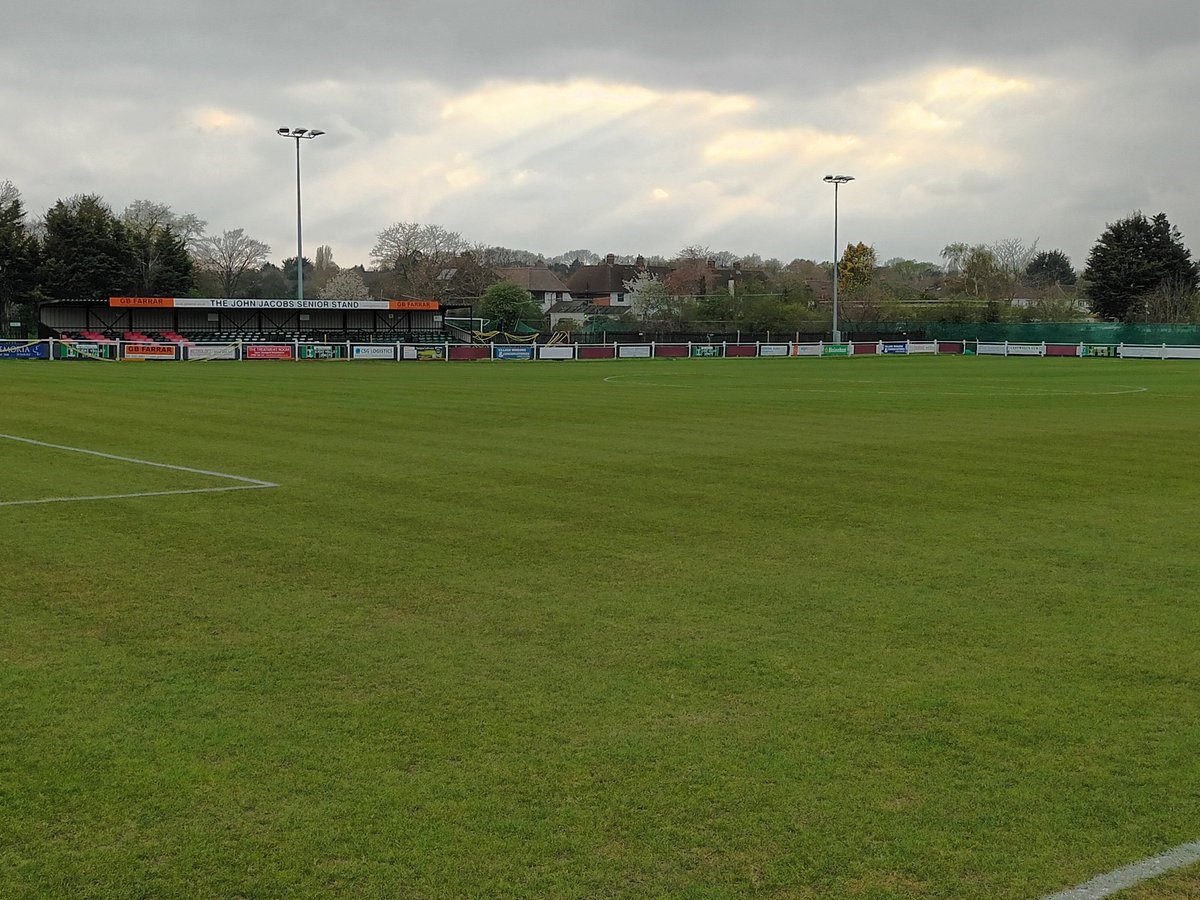 CrayValleyPM's tweet photo. Good evening everyone and a warm welcome from #TheArticStadium ahead of this evening’s @IsthmianLeague fixture between YOUR Cray Valley PM FC and #TheVickers.
We'll have all the team news from #TheMillers changing room for you next!

#COYM 
🫣 https://t.co/VDF1pWWWg4