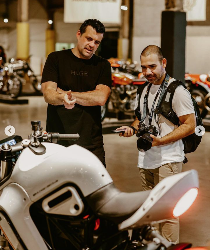 Revista_Moto's tweet image. 🏍 Zero Motorcycles exhibe el primer concept de la SR-X 🏍

📍The Handbuilt Motorcycle Show en Austin, Texas.
📅14, 15 y 16 de abril
👤 Más de 25 mil asistentes

➡ Lee la nota completa en nuestro blog: acortar.link/rNeM6P
.
#RevistaMoto #ZeroMotorcycles