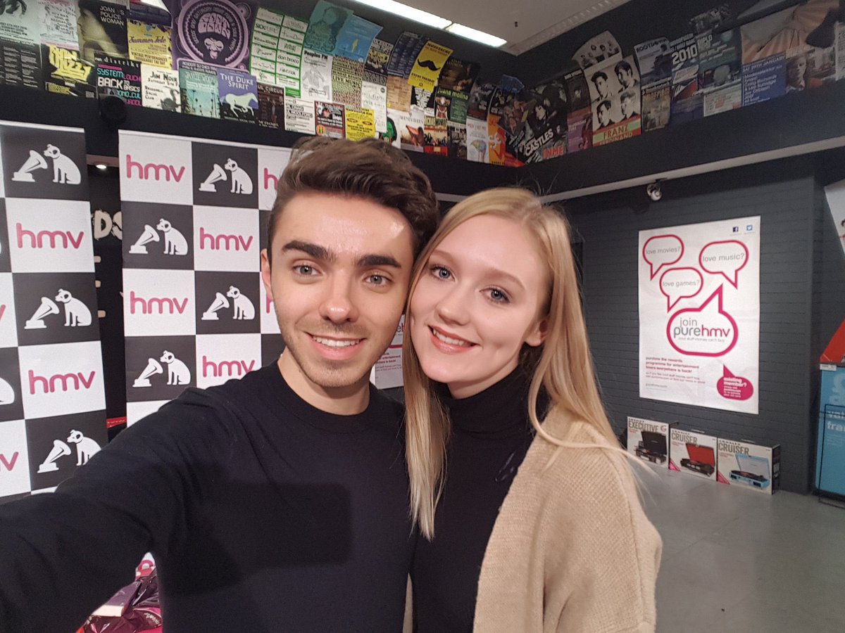 _georgialou's tweet photo. Happy 30th Birthday!! 🎉 hope you’ve had an amazing day!❤️
.. enjoy the throwbacks😂 @NathanSykes https://t.co/nmDdSTWhtu