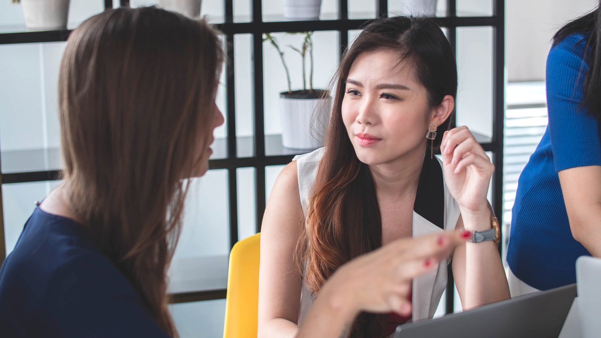 Quick Hiring Tip 16 Heed Red Flags. No candidate is a perfect fit. Compromise between strengths and concerns. If cautions arise, do what's necessary to determine if the issue is a show stopper. If the issue impacts performance, it's a red flag. More tips: hravatar.com/ta/cpg/27/quic…