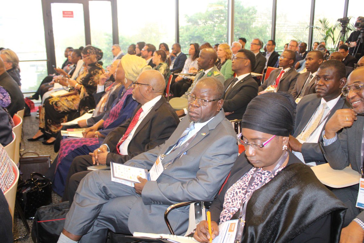 MSaidilMoctar's tweet photo. J'ai assisté, ce mardi 18 avril 2023 à #Paris en France, à la cérémonie d'ouverture du Forum Afrique 2023, co-organisé par le Conseil Français des Investisseurs en Afrique (@CIAN_Afrique) et l’@lopinion_fr. https://t.co/ABsggQJFiw
