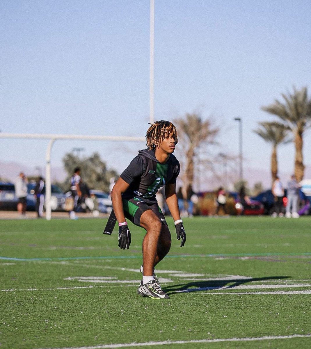 IAmTDowns's tweet photo. Phoenix Rose
3⭐️⭐️⭐️
Whitney high 
DB 24’
Offers: Cal, Washington, Colorado, wazzu, Arizona, nevada, sac state, Cal poly
@thephoenixrose5 

Top corner in sac!! Smooth, patient, comfortable playing off, press and zone, shuffles, instinctual and makes plays

https://t.co/gyrfc1Ri30 https://t.co/zXRpV1cInp