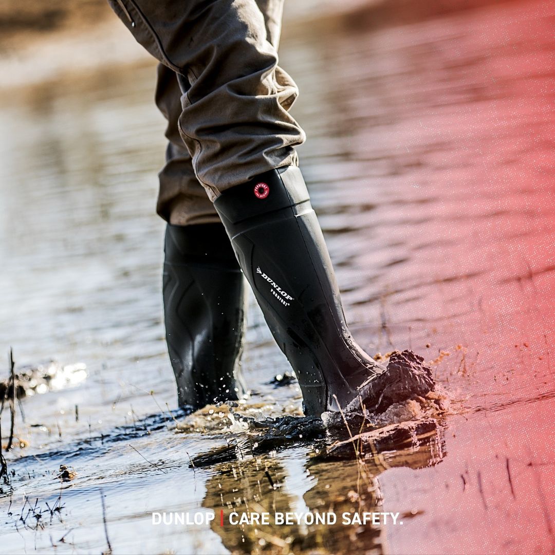 mtnshopemea's tweet photo. Designed for whole-day comfort and everyday use, get ready for changing weather this Spring with a pair of Dunlop Purofort+ Boots! These boots are 35% lighter than traditional wellingtons and 100% waterproof! #Dunlop

For further information visit https://t.co/Gz6M5Wku3K https://t.co/TmKr0OcybZ