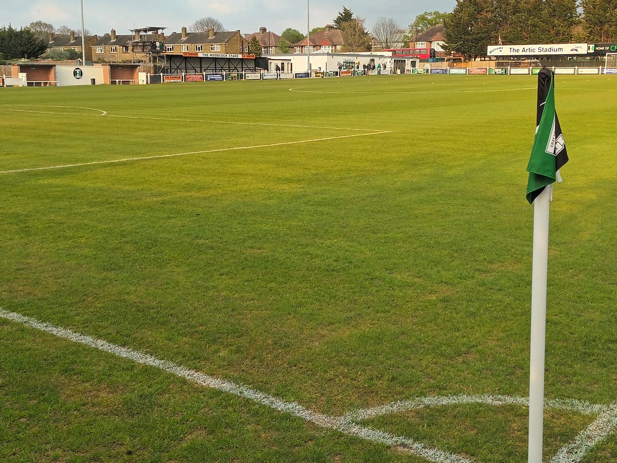 CrayValleyPM's tweet photo. Good evening everyone and a warm welcome from #TheArticStadium ahead of this evening’s @IsthmianLeague fixture between YOUR Cray Valley PM FC and #TheVickers.
We'll have all the team news from #TheMillers changing room for you next!

#COYM 
🫣 https://t.co/VDF1pWWWg4