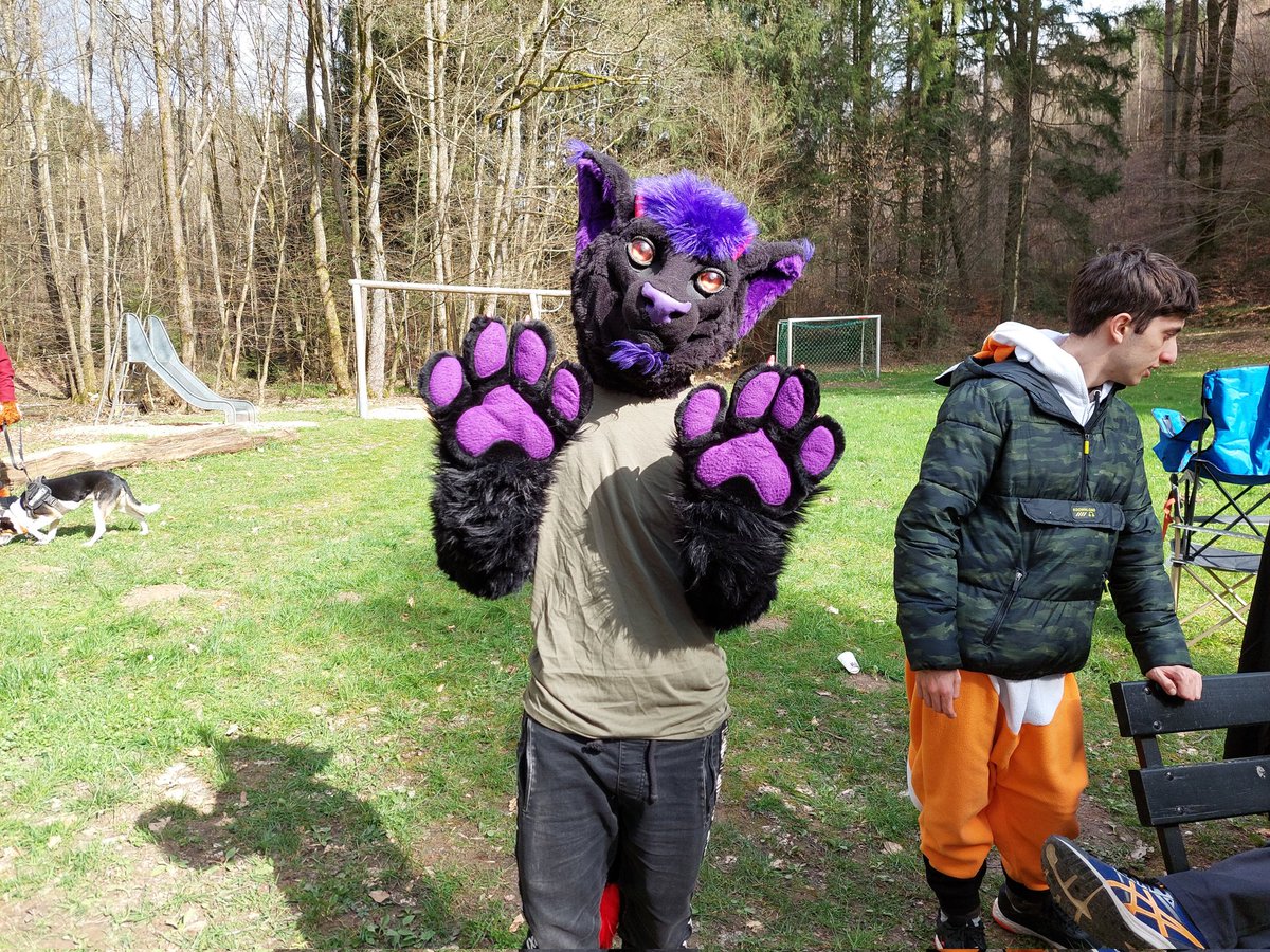 Kiko_Hellcat's tweet photo. Ein tolles Wochenende gehabt auf dem Furforest in Holzerath:)
(Foto Part 1)
#Furforest #Furforest2023 #Holzerath https://t.co/9AgdP4RbXA
