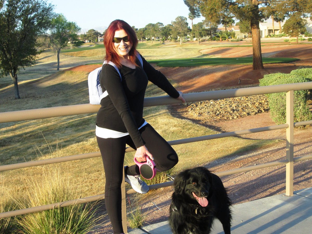 ElissaShakal's tweet photo. #Walking the #dog in beautiful #Summerlin #LasVegas.  The #desert can be quite lovely this time of year. https://t.co/AtwaMQPHAK