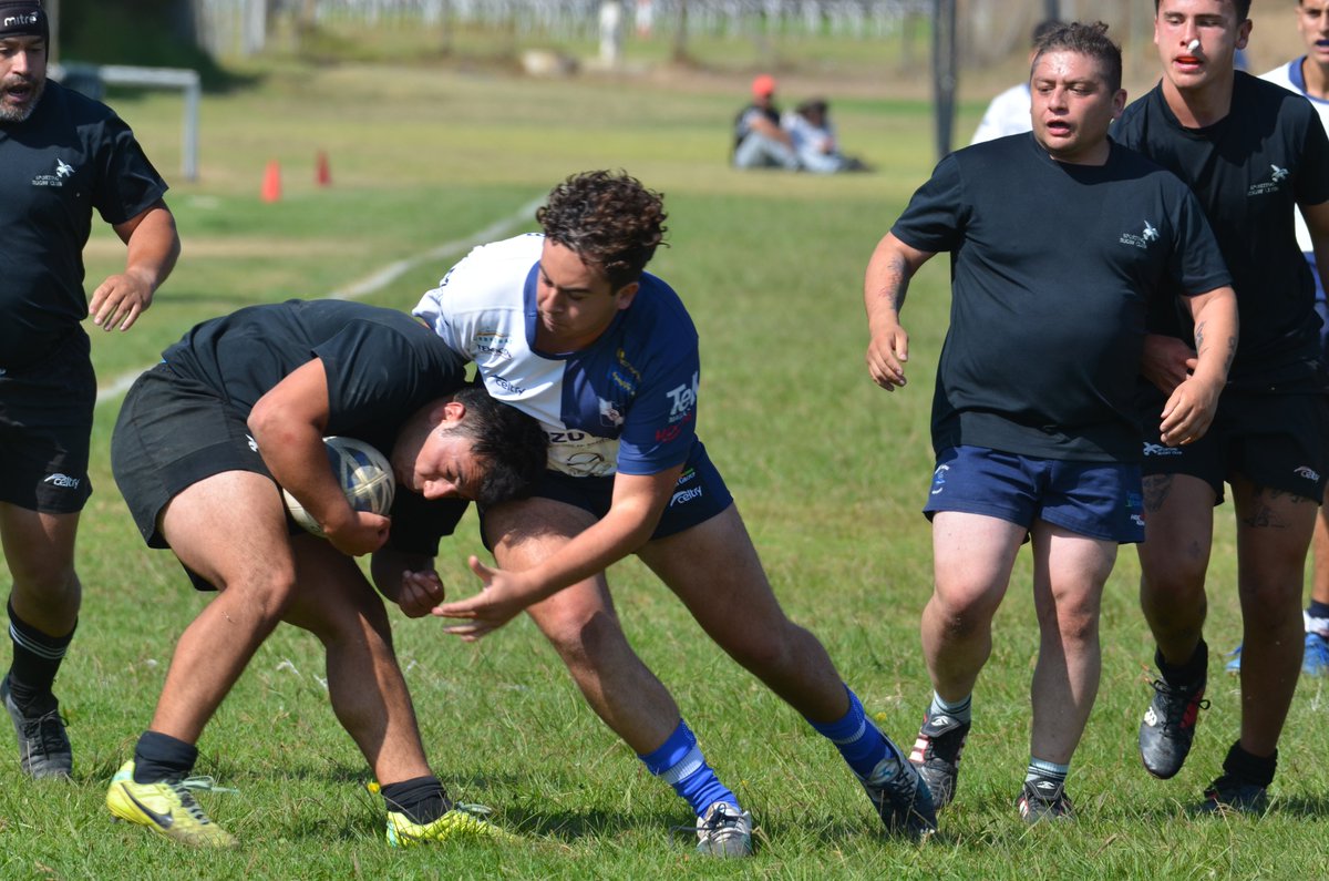 Rugbiers_'s tweet photo. #ARRV | @OldMackayansRFC goleó en el clásico regional a @SportingRugby Por la 3a Fecha también ganaron Tercer Tiempo y @OldNavyRC que quedó como solitario líder. El resumen de la jornada en Rugbiers 📸 Gabriel Marchant / Prensa Old Mackayans
https://t.co/eGDNv0Fvjp https://t.co/rXp7mCgb5U