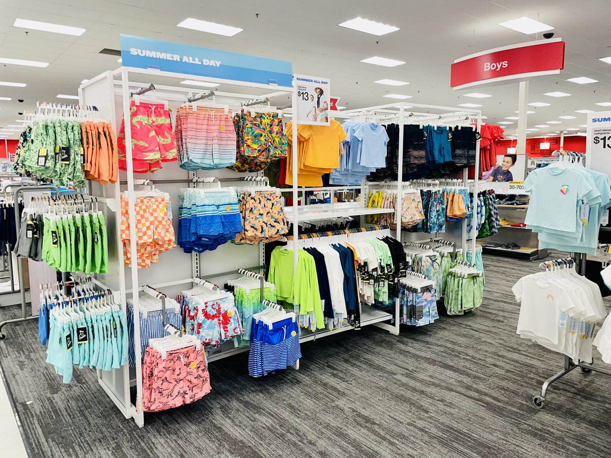 VsSullivan's tweet image. Kids swim got some loving today, now bring on the warm weather! 🔥🏖️#0673 @settoselltarget @aleahmarie19 @TGT_Angel @TousleyVictoria @Aubry33679932