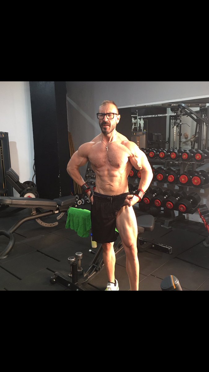 @nicknorwitz #lowcarb / #ketogenicbodybuilding
Without any type of hormones … 
#leanMassHyperResponder too … 
8 years on a KetoDiet.