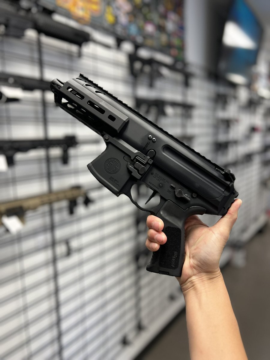 TSRQC's tweet photo. Sig MPX 9mm 😎 #guns #theshootingrange #tedsshootingrange #sigsauer #9mm #shallnotbeinfringed #2a #secondamendment #firearms #fyp #tuesday https://t.co/LnJ5YTKXPn