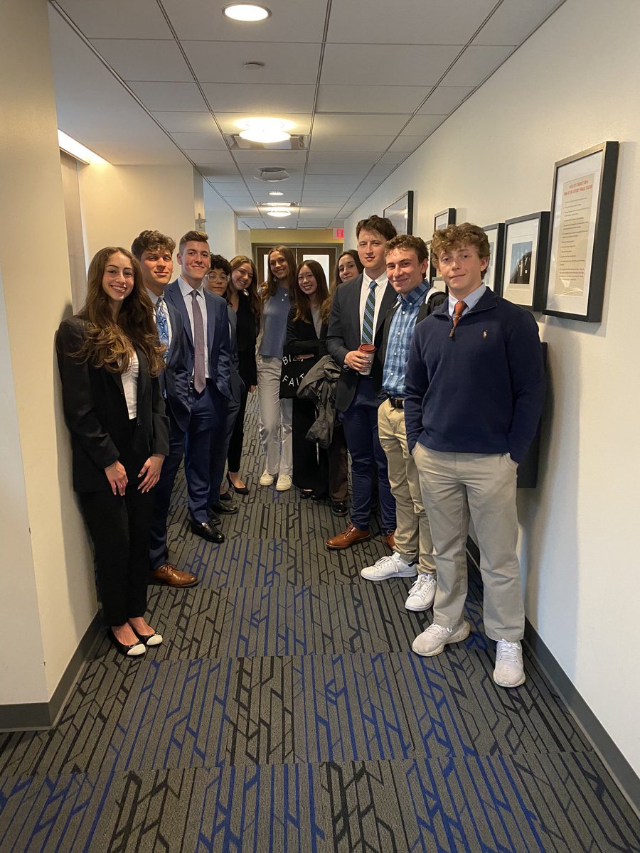 jhurgin's tweet photo. @zastearns @VEInternational And a special thank you to the Syosset, NY team for spending time talking with our students about your experiences with the VE program, much appreciated! @MrFiasconaro https://t.co/FMbgHwxej7
