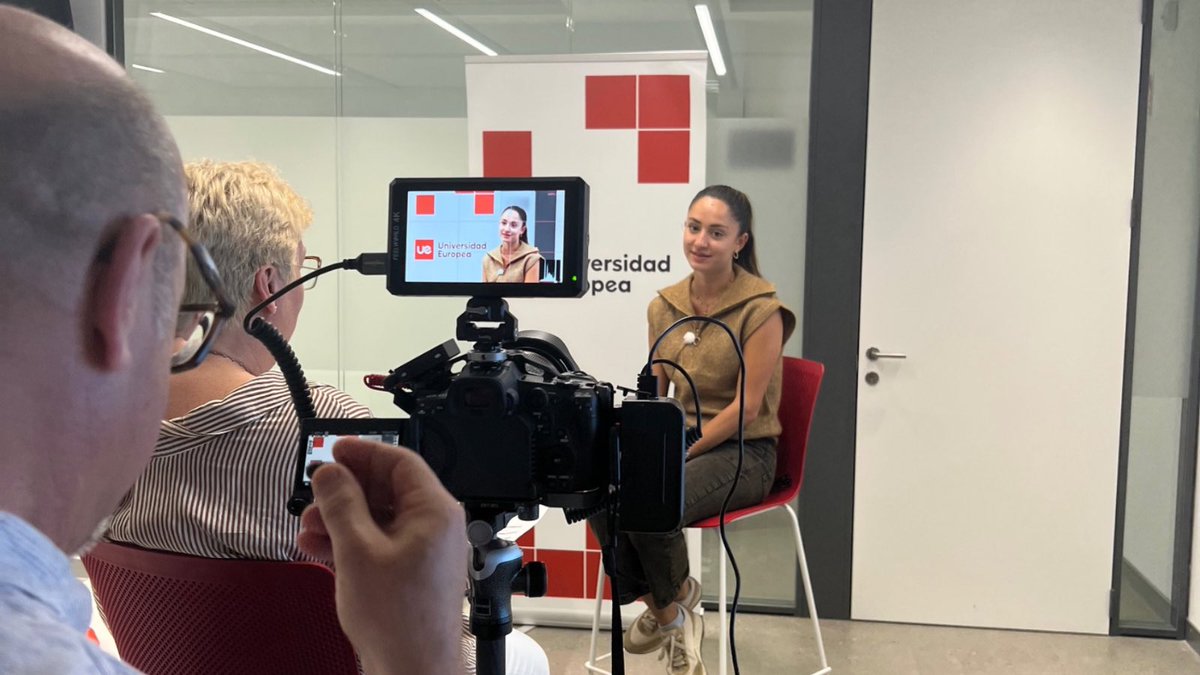 UECanarias's tweet photo. Terminamos la visita de Nathalie Sanchez, fundadora de @francespagne, en nuestro campus de Santa Cruz de Tenerife.
Donde pudo conocer nuestras instalaciones y hablar con varios alumnos franceses y españoles sobre su experiencia en nuestra Universidad.

#SoyUECanarias https://t.co/JMRHdFpI7Y