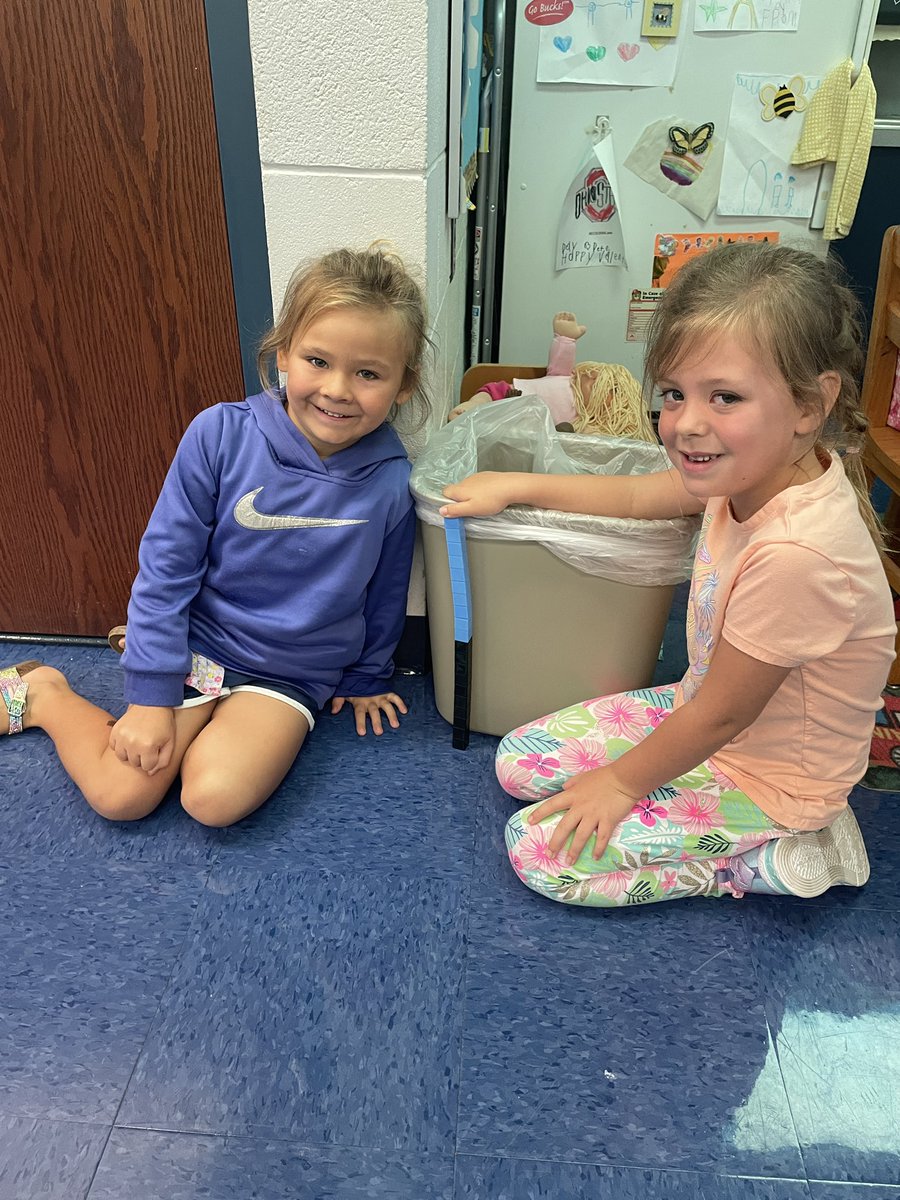 Bees4evr's tweet photo. The @bees4evr really ‘measure up’. Table too long? Phone some friends! We are loving this math unit!  #beesforlife #bumblebeefamily 
#mathmatters https://t.co/T4afBzvbp3