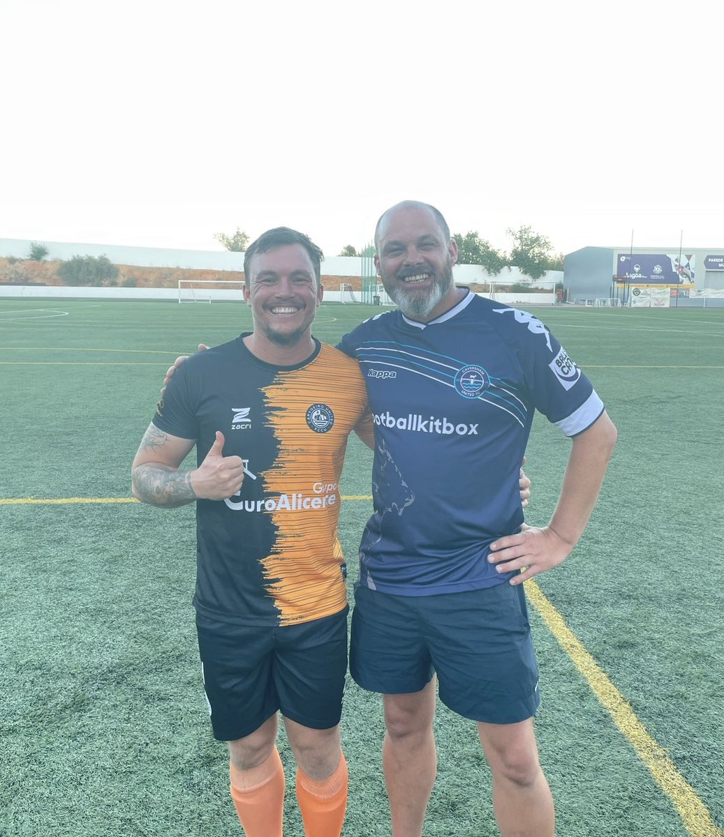 footballkitbox's tweet photo. Send in your 🐐 pics below 👇
Here’s me with Yannick from @CarvoeiroUnited in 🇵🇹🇵🇹🇵🇹🇵🇹🇵🇹🇵🇹
#GlobalGoats https://t.co/LSqAGkWMuh