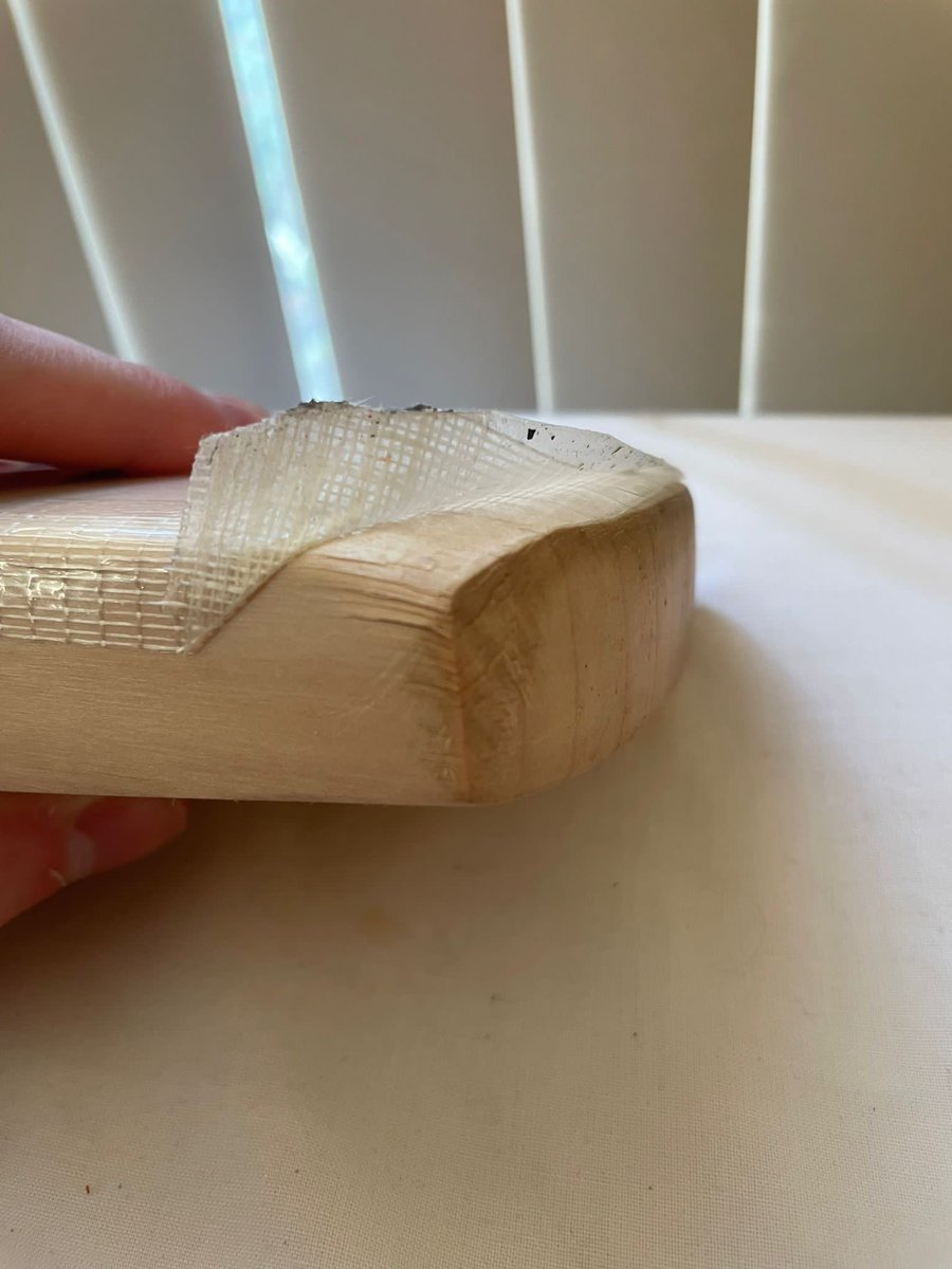 OliverDingdong's tweet photo. @graynics a few hours of knocking in with a mallet, this £480 pro performance bat that is days old, been oiled and this has happened on the bottom. Not been outside, not been wet. How do we get it replaced quickly? https://t.co/RUXGidIkSq