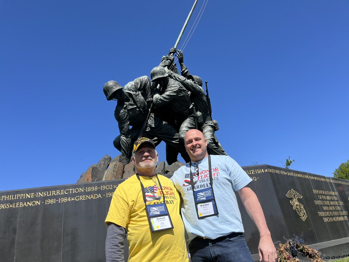 Proud to escort our Tri-State hero’s and pay respect for their commitment and many sacrifices!  Thank you.  <a href="/MikeDardisWLWT/">MikeDardisWLWT</a> <a href="/WLWT/">WLWT</a> #honorflight <a href="/photog14WLWT/">photog14WLWT</a>