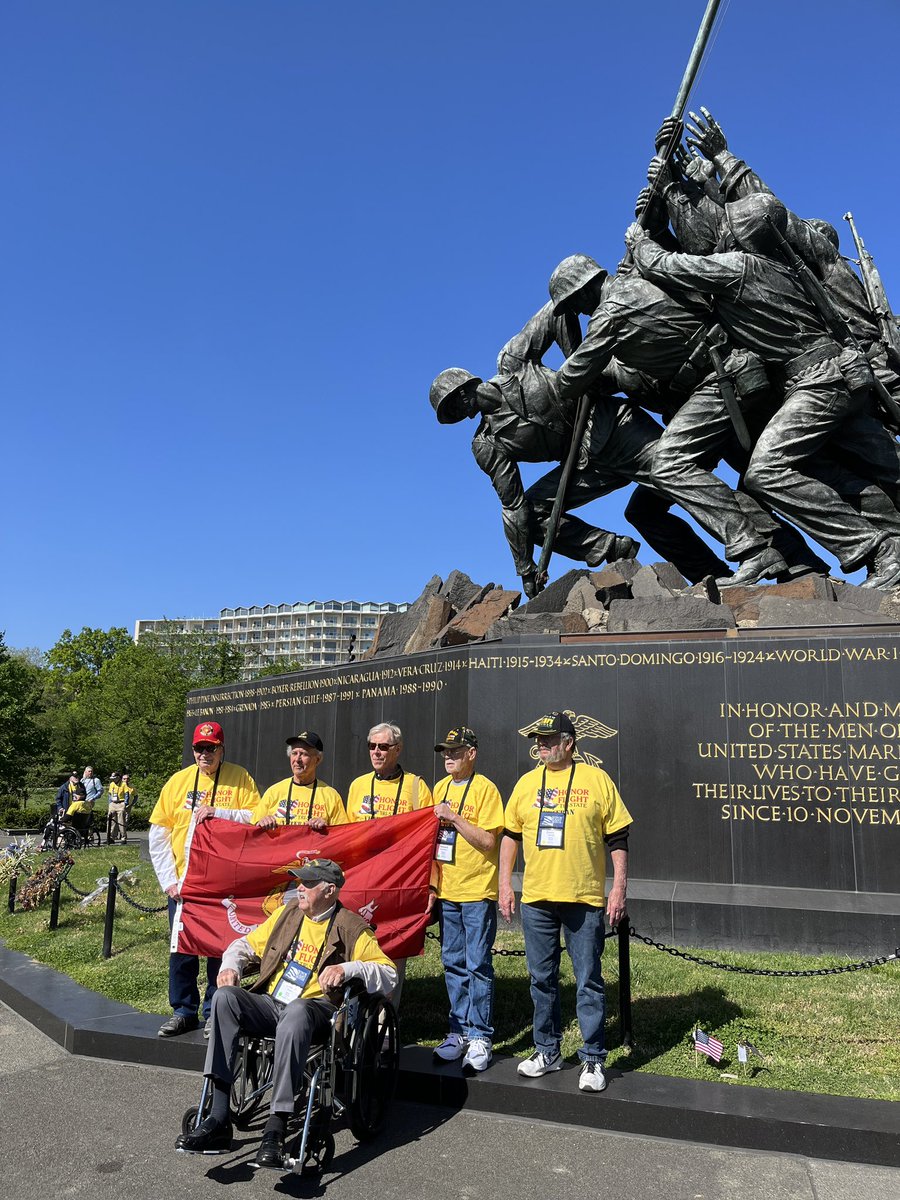 BrandenWLWT's tweet photo. Proud to escort our Tri-State hero’s and pay respect for their commitment and many sacrifices!  Thank you.  @MikeDardisWLWT @WLWT #honorflight @photog14WLWT https://t.co/VEHnzzfv5y