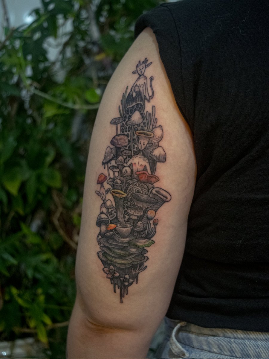 twesilustra's tweet photo. gente, na moral, olhem a tattoo que eu fiz ontem 🥹 eu amei tantooo https://t.co/x1Z8fIqRNk