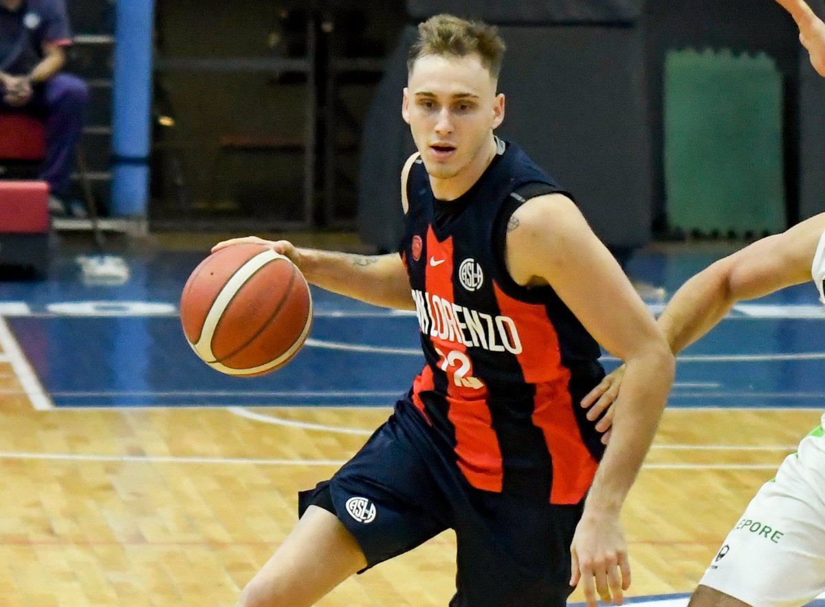 🏀 En la victoria de <a href="/CASLABasquet/">CASLA Básquet</a> sobre Ferro, <a href="/FacuRutenberg/">F®️</a> jugó su partido 1⃣0⃣0⃣ en la <a href="/LigaNacional/">La Liga</a>.

📸 Prensa Liga Nacional