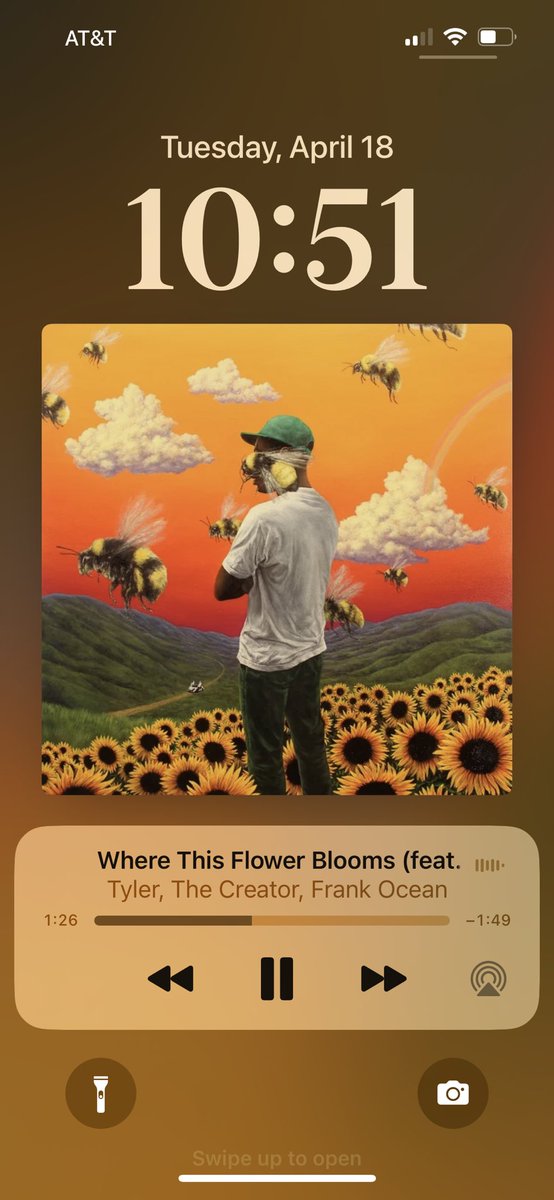 rmsachiko's tweet photo. flower boy 🌻 https://t.co/TkjM75nrNu