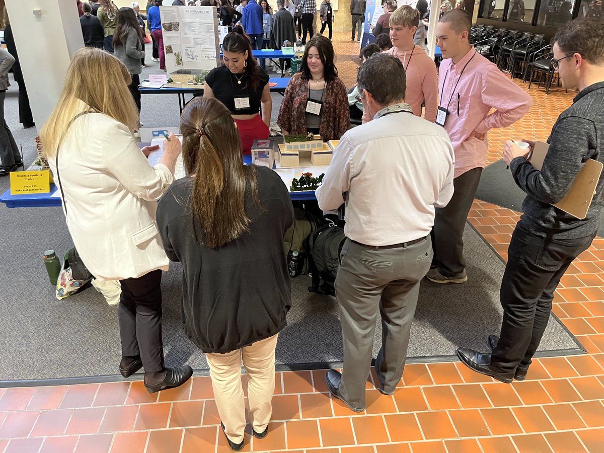LP Earth Club presenting their model at the ⁦@ScarceEcoEd⁩ Sustainable Design Challenge!