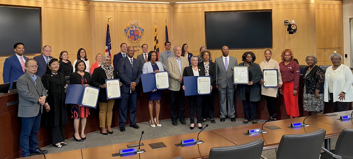 Councilmember @CM_Sayles and @MontCoExec present a proclamation recognizing #MinorityHealthMonth as a critical time to raise awareness about health inequities that disproportionately impact communities of color, and further progress on reducing global & local health disparities.