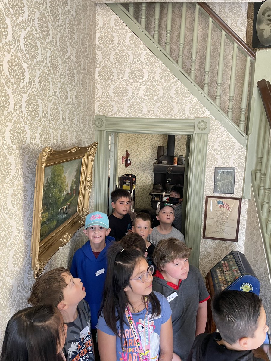 DavidsonMViT's tweet photo. Field trip to Strathearn Park #mvitsimi #simischools #thirdgraderocks https://t.co/nQHITzlg9I