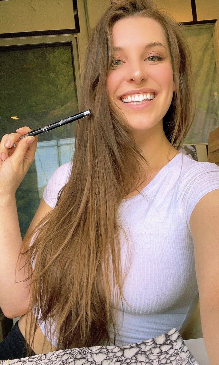 shelbystardust tweet media