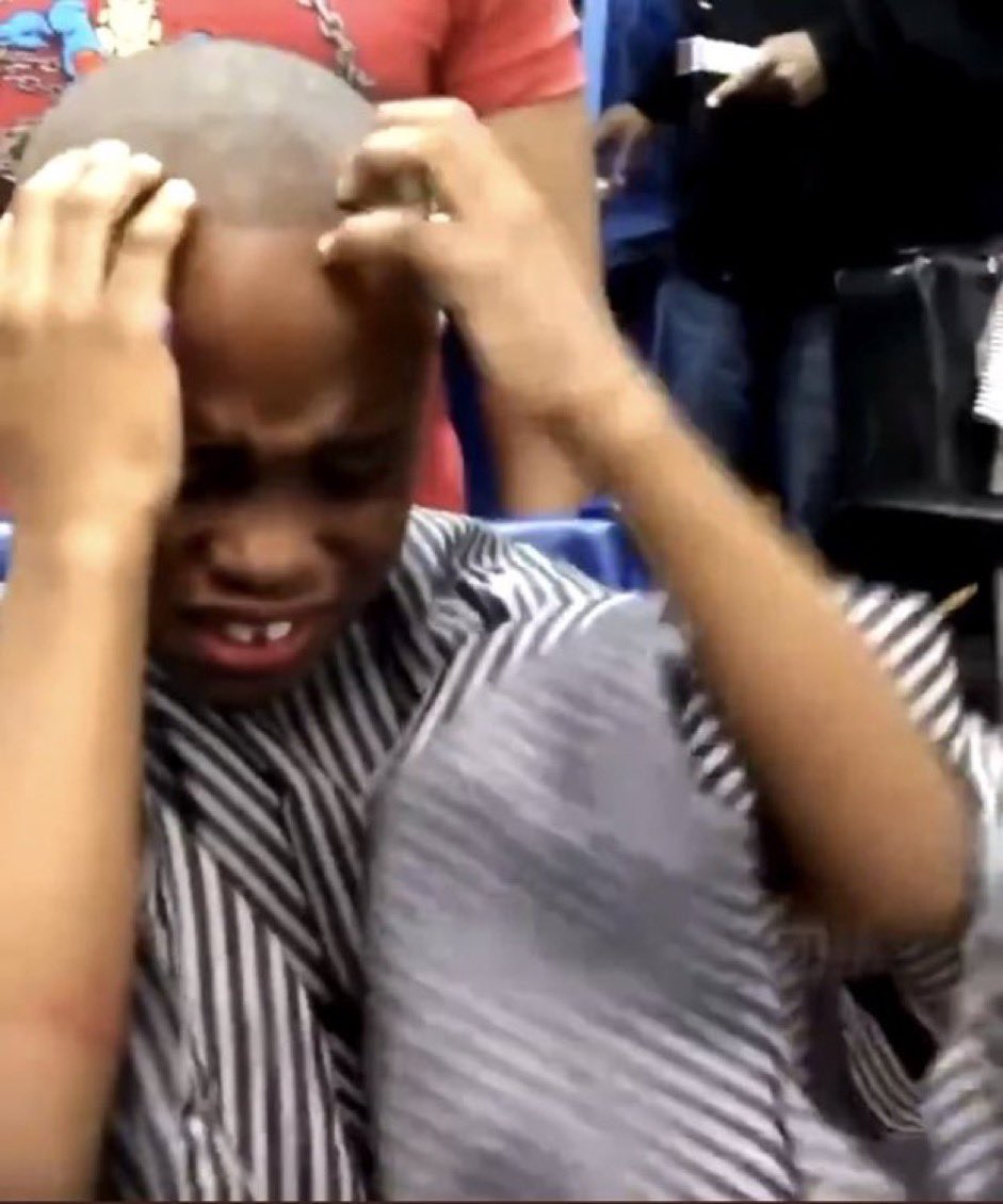 killu_watt_'s tweet image. Every other race aiming for world domination and look at the simians