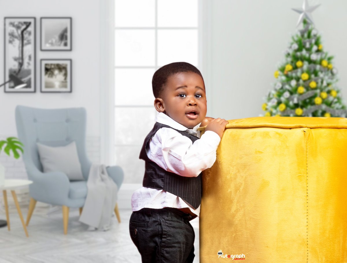 autographvisual's tweet photo. "A future CEO in the making! This little guy is all about that corporate life. 👨‍💼👶
.
.
.
.
.
.
 #futureleader #babyceo #corporatecutie #autographbaby #autographshoot #autogtaphcontent https://t.co/3yoWHtHEY6