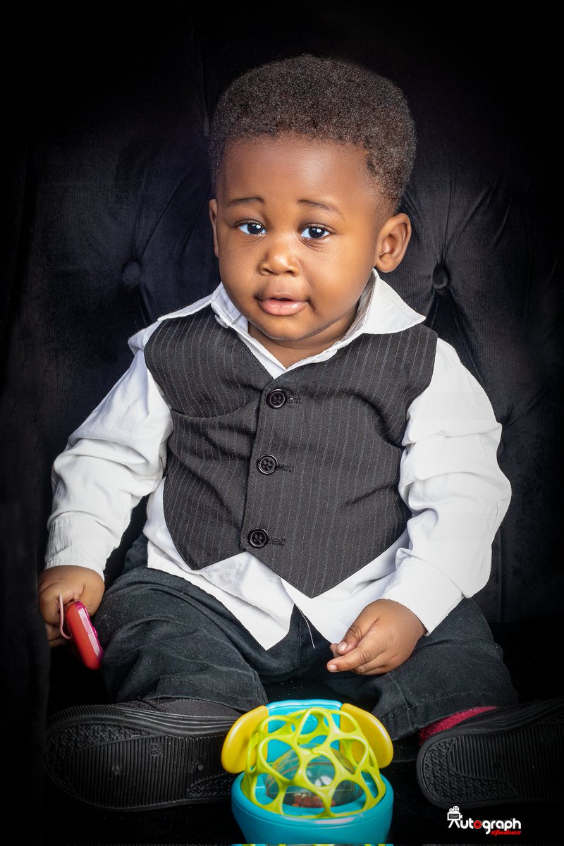 autographvisual's tweet photo. "A future CEO in the making! This little guy is all about that corporate life. 👨‍💼👶
.
.
.
.
.
.
 #futureleader #babyceo #corporatecutie #autographbaby #autographshoot #autogtaphcontent https://t.co/3yoWHtHEY6