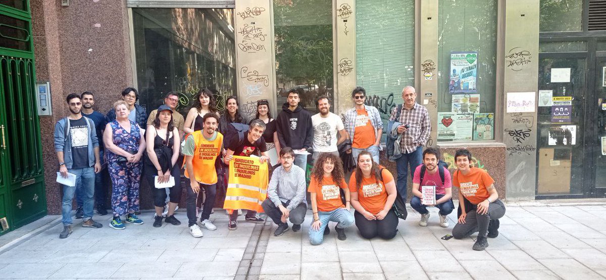 InquilinatoMad's tweet photo. 💥 Activadas también nuestras Brigadas de Arganzuela, Puerta del Ángel y Torrejón!

Todas las inquilinas con las que hablamos nos cuentan alguna historia indignante sobre su bloque. Esta situación es insostenible,por eso pasamos a la ofensiva contra el rentismo y la especulación! https://t.co/oG9JSMJ1Lt