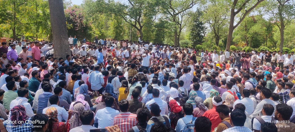 bharatbeniwal_'s tweet photo. आज से 2 दिन पूर्व तय की गई तारीख और छोटे से ऐलान पर सभी जिलों से बहुत बड़ी संख्या में सभी cho साथी आए, आज आपकी यूनिटी को देखकर बहुत अच्छा लगा और आपकी ताकत आज विभाग के सभी अधिकारियों ने और सरकार ने देखी
कुछ छोटी-मोटी असामयिक घटना नहीं होती तो आज CMO मैं बेहतर तरीके से बात पहुंच https://t.co/y6uv1TOBDF