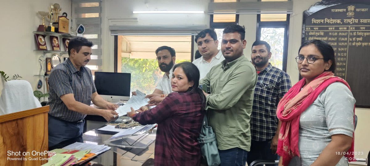bharatbeniwal_'s tweet photo. सकती थी और बहुत कुछ अच्छा हो सकता था लेकिन कोई नहीं मिशन निदेशक सुधीर कुमार शर्मा जी से डेढ़ घंटे पूरे प्रतिनिधिमंडल के साथ 1-1 मांगों पर पूरा डिस्कशन हुआ एमडी साहब ने लगभग हर मांग का समाधान किया जिसके परिणाम सभी साथियों को 2-3 दिन में देखने को मिल जाएंगे,
हमारा आंदोलन और https://t.co/nkIXDnzgG9