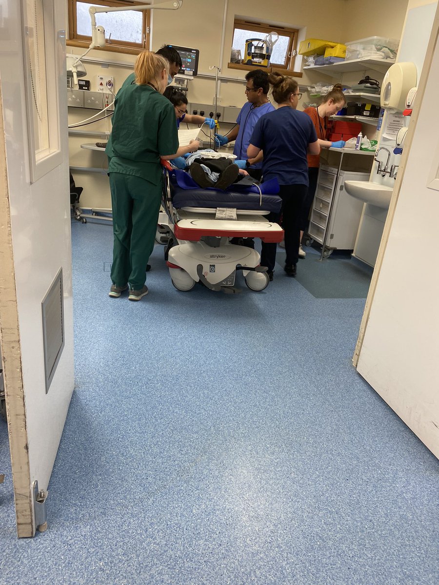 TTVZer0_'s tweet photo. I don’t usually post personal things on Twitter as I use it for gaming but this picture is my 16 year old first born daughter who has been so majorly let down by mental health services in this country she took 13,000mg of a tablet she should only be taking 250’g of. https://t.co/9d0QpqGPIc