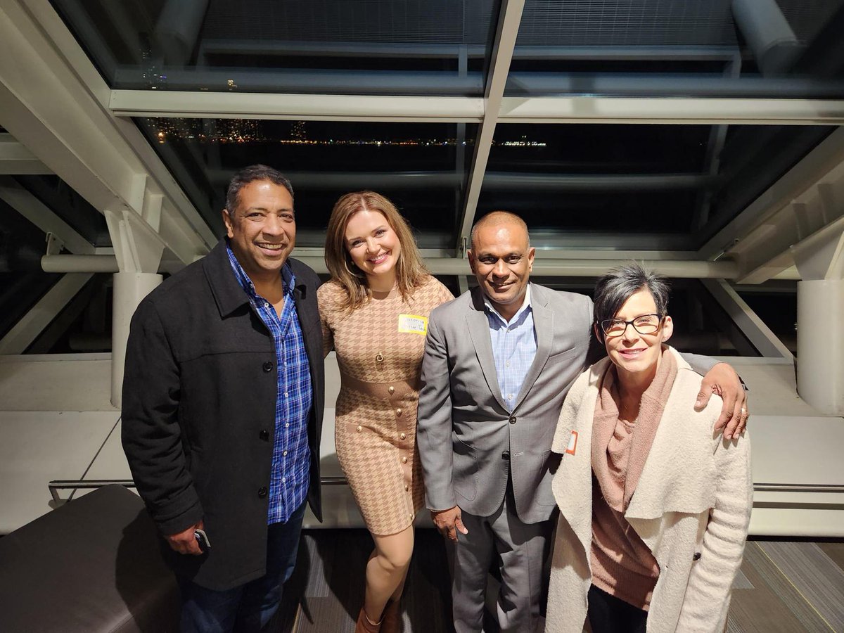 DeriveTech's tweet photo. 📷 Snapshots from a successful start to #HIMSS23! Over the past two days, our team met with representatives from @CodeCorp, GCX, @Dell Technologies, and @topazsystems, and we're excited about the potential for future collaborations.🤝
#DeriveTech #healthcareIT #ITsupport https://t.co/IzHlm33sqT