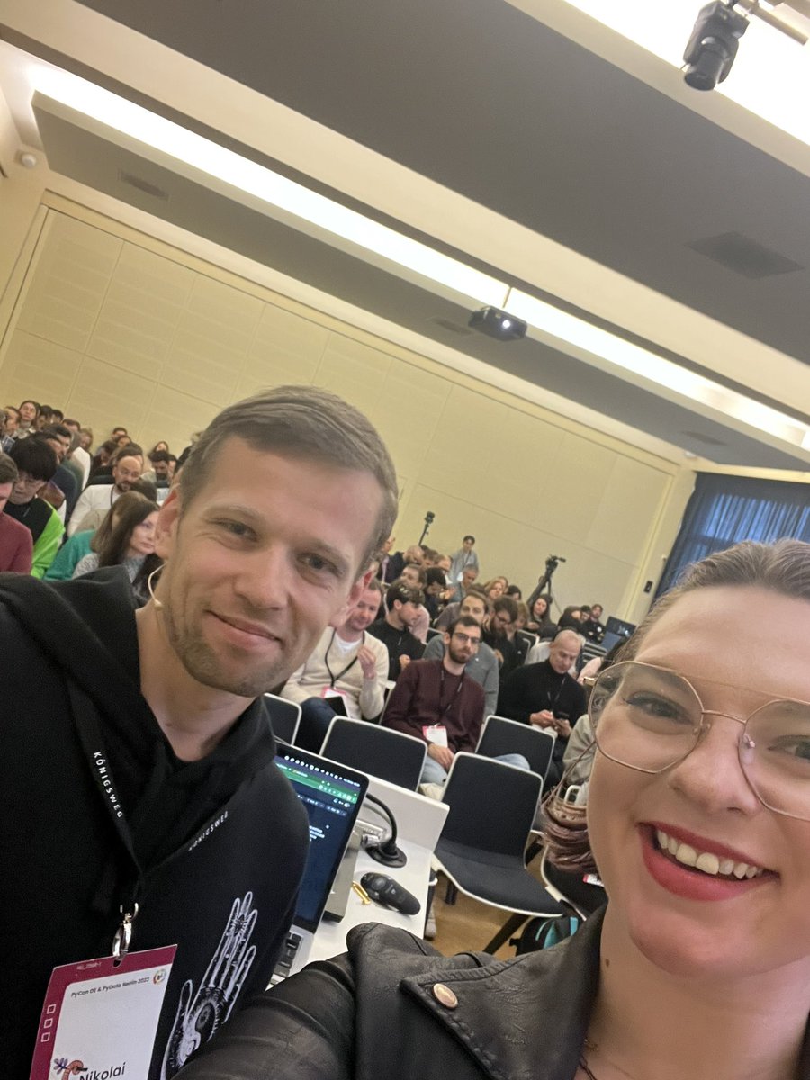 erinmikail's tweet photo. First conference talk with a live demo ✅

(And it worked!) 

A ton of fun presenting our talk on reinforcement learning with human feedback with  @lubimovnik at #PyDataDE / #PyConDE

Missed the talk? Want to catch the recap?

Visit https://t.co/Kdmk8EZRH8 for the resources! https://t.co/gPAlgbRATi