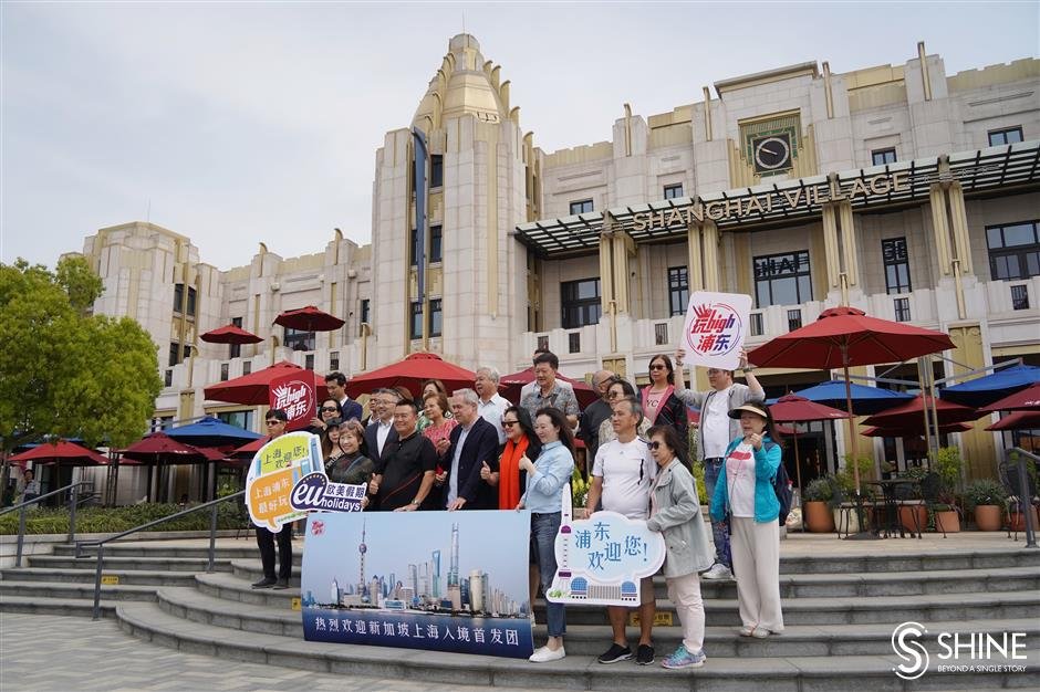 shanghaidaily's tweet photo. The #Pudong New Area welcomed its first inbound #tourgroup on Tuesday since the beginning of the COVID-19 pandemic. https://t.co/sHcRcVTVOm https://t.co/5ZVZ5c2gKn