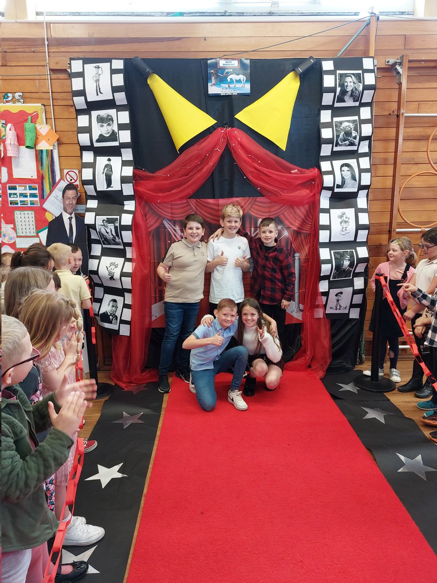 gwaunmeisgyn's tweet photo. Dosbarth Glas and Porffor enjoyed walking down the red carpet this afternoon to start our new topic 'Lights, Camera Action!'  🎬 #creativecariad #expressivearts #filmanddigitalmedia https://t.co/tR4CTlgeco