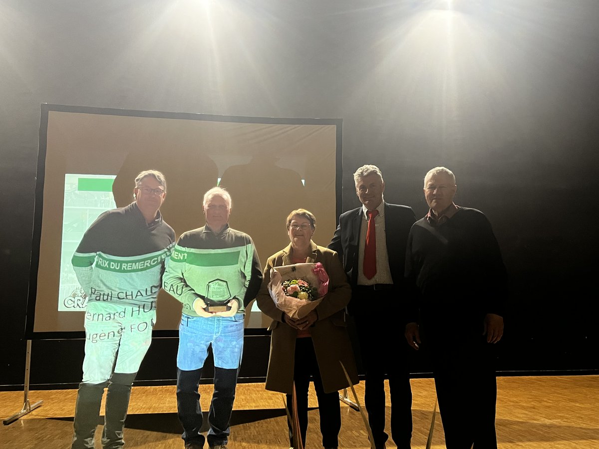 Hippodrome53400's tweet photo. Vendredi soir a eu lieu l’Assemblée Générale de la Société des Courses de Craon-Mayenne 2023

🗳Hugues Crosnier a été réélu Président

❤️Eugène Fouillet, Bernard Hunault et Paul Chaineau ont été remerciés pour toutes les années qu'ils ont consacrées à de l'Hippodrome de Craon https://t.co/fTBzLpivYL