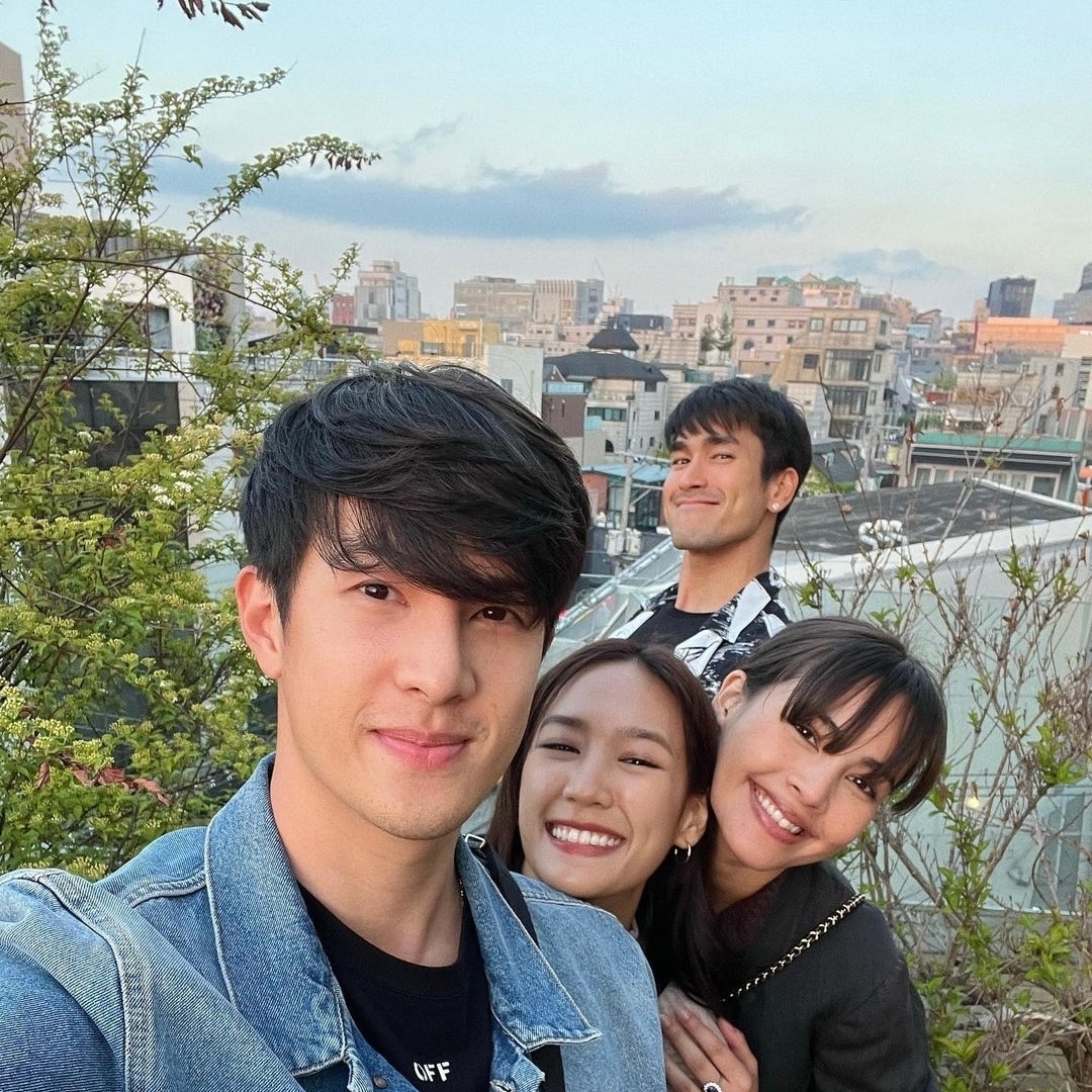 FaPennapaa's tweet photo. #เจมส์พาย #ณเดชน์ญาญ่า  น่ารักมาก2คู่นี้  💓🤭 https://t.co/G4hBXxOTgA